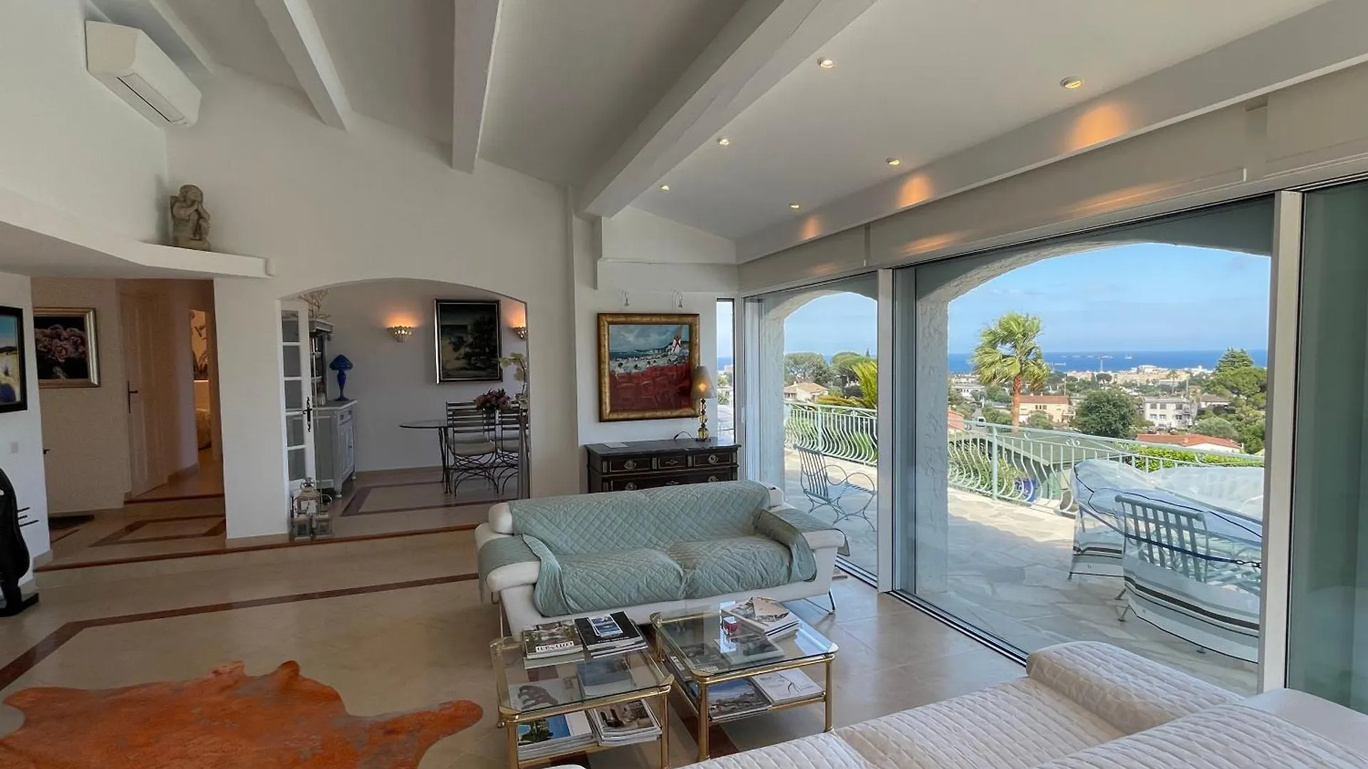 Luxe Et Calme Avec Vue Mer Panoramique A Antibes Villa