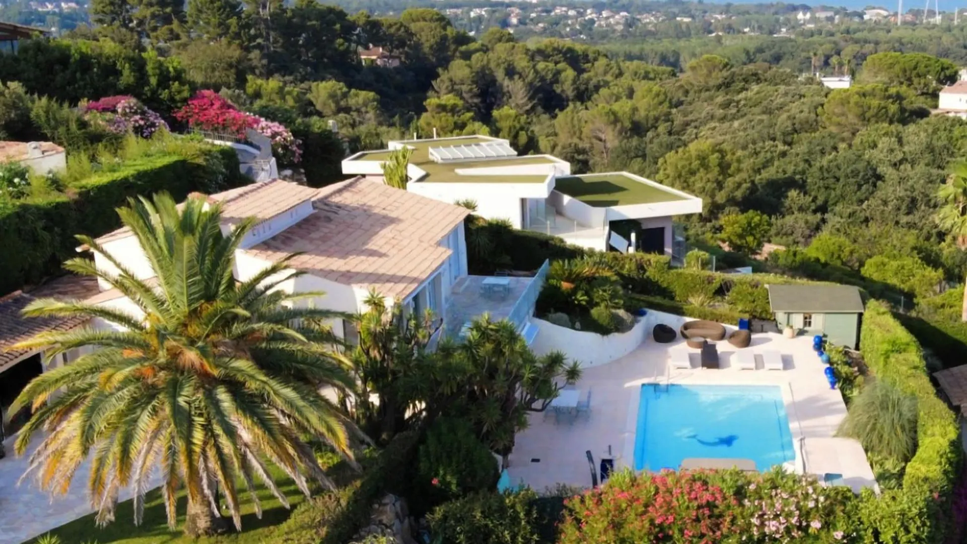 Luxe Et Calme Avec Vue Mer Panoramique A Antibes