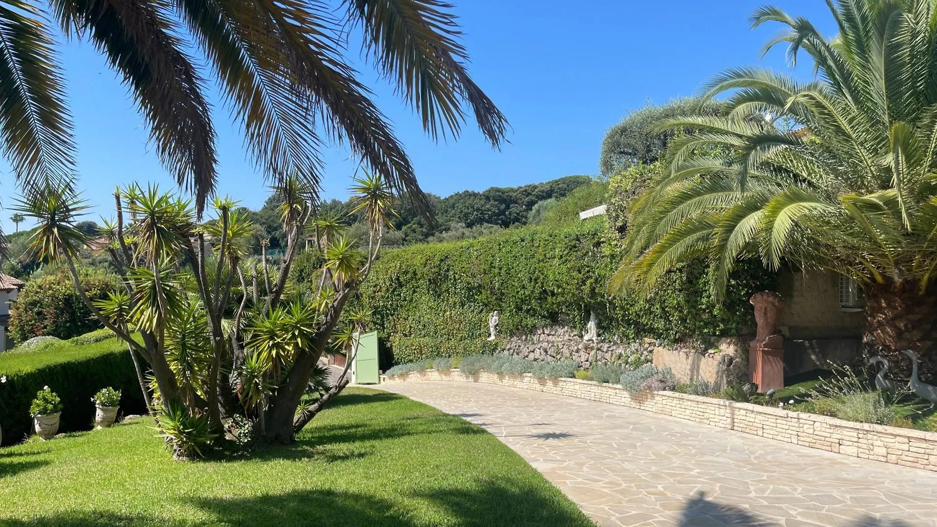 Luxe Et Calme Avec Vue Mer Panoramique A Antibes Villa
