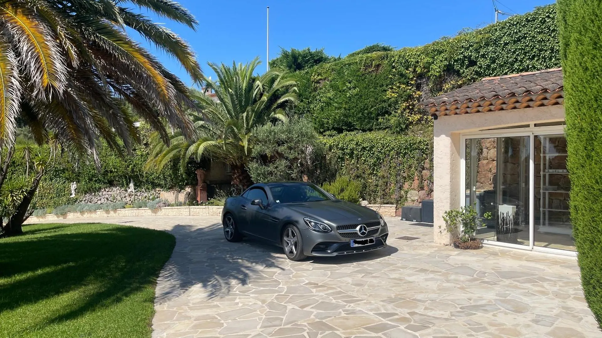 Villa Luxe Et Calme Avec Vue Mer Panoramique A Antibes France