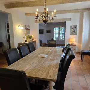 Vuyani Antibes