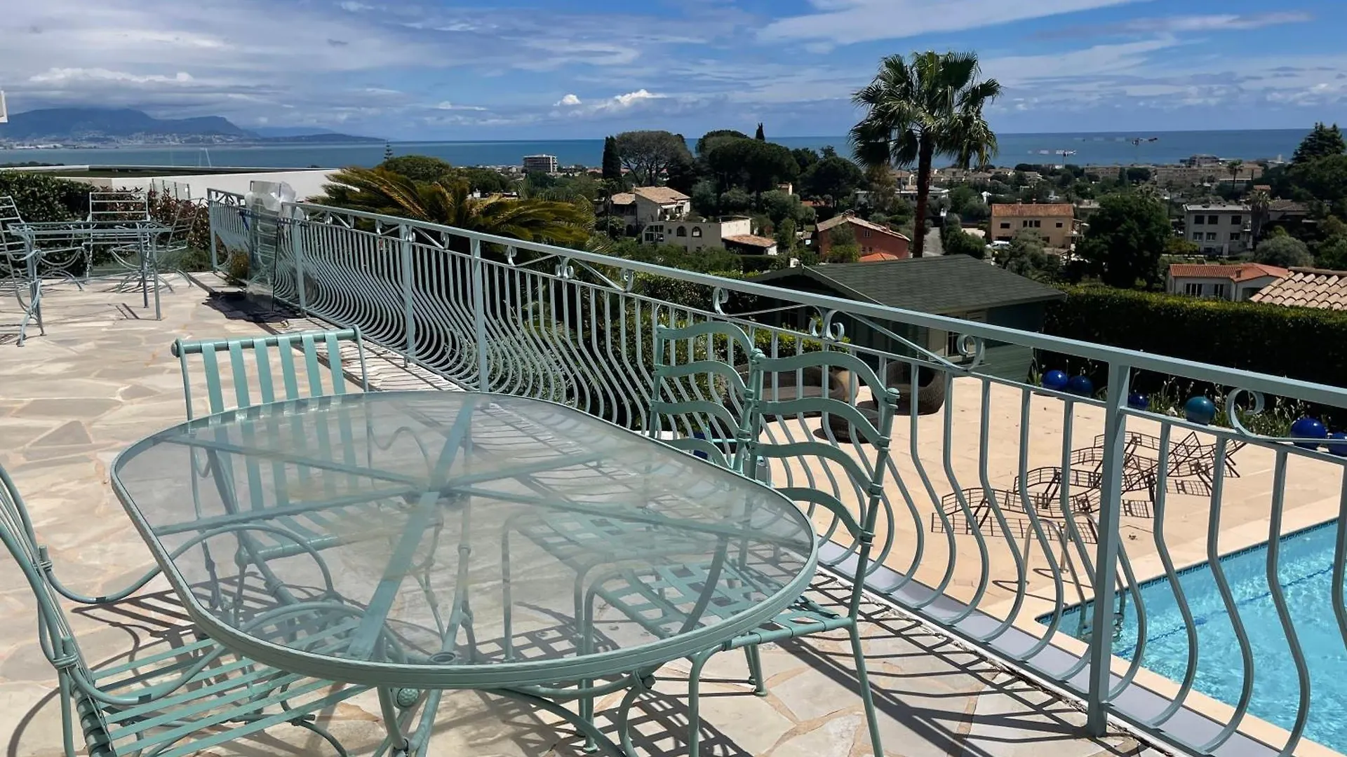 Luxe Et Calme Avec Vue Mer Panoramique A Antibes 0*,
