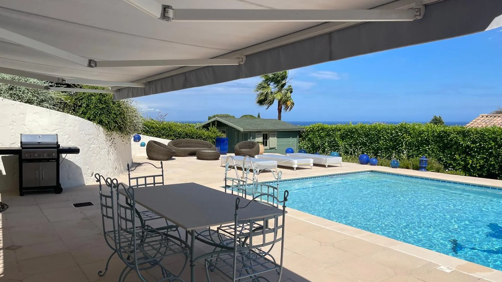 Luxe Et Calme Avec Vue Mer Panoramique A Antibes