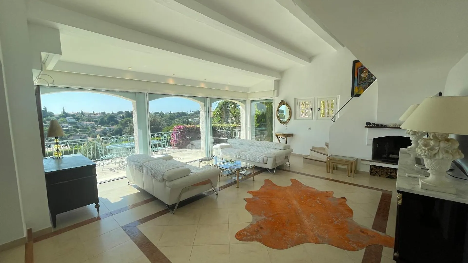 Luxe Et Calme Avec Vue Mer Panoramique A Antibes Vila