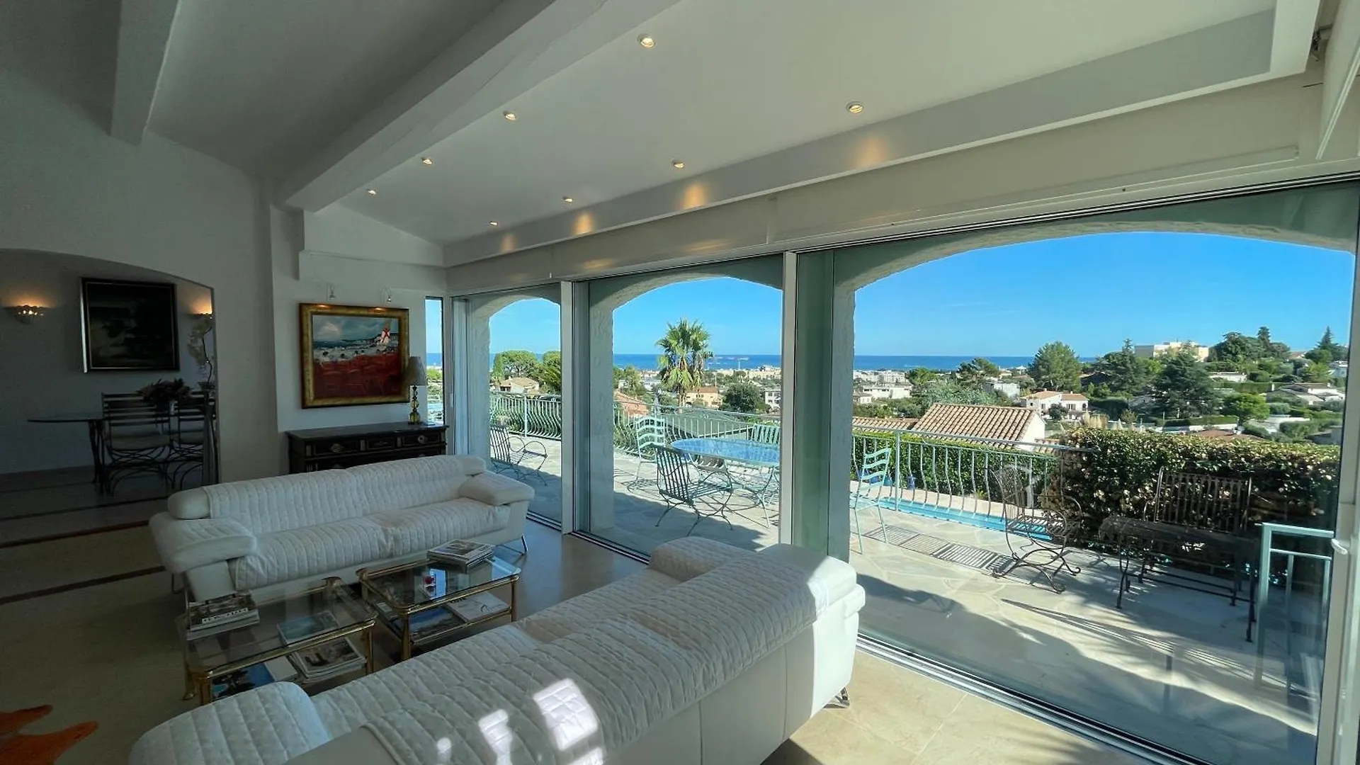 Vila Luxe Et Calme Avec Vue Mer Panoramique A Antibes